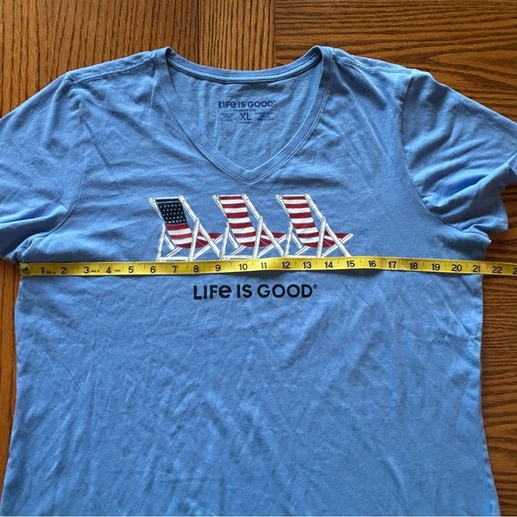 Life Is Good Women's Red White Blue Flag Chair Graphic Short Sleeve Tee Size XL - Picture 2 of 9